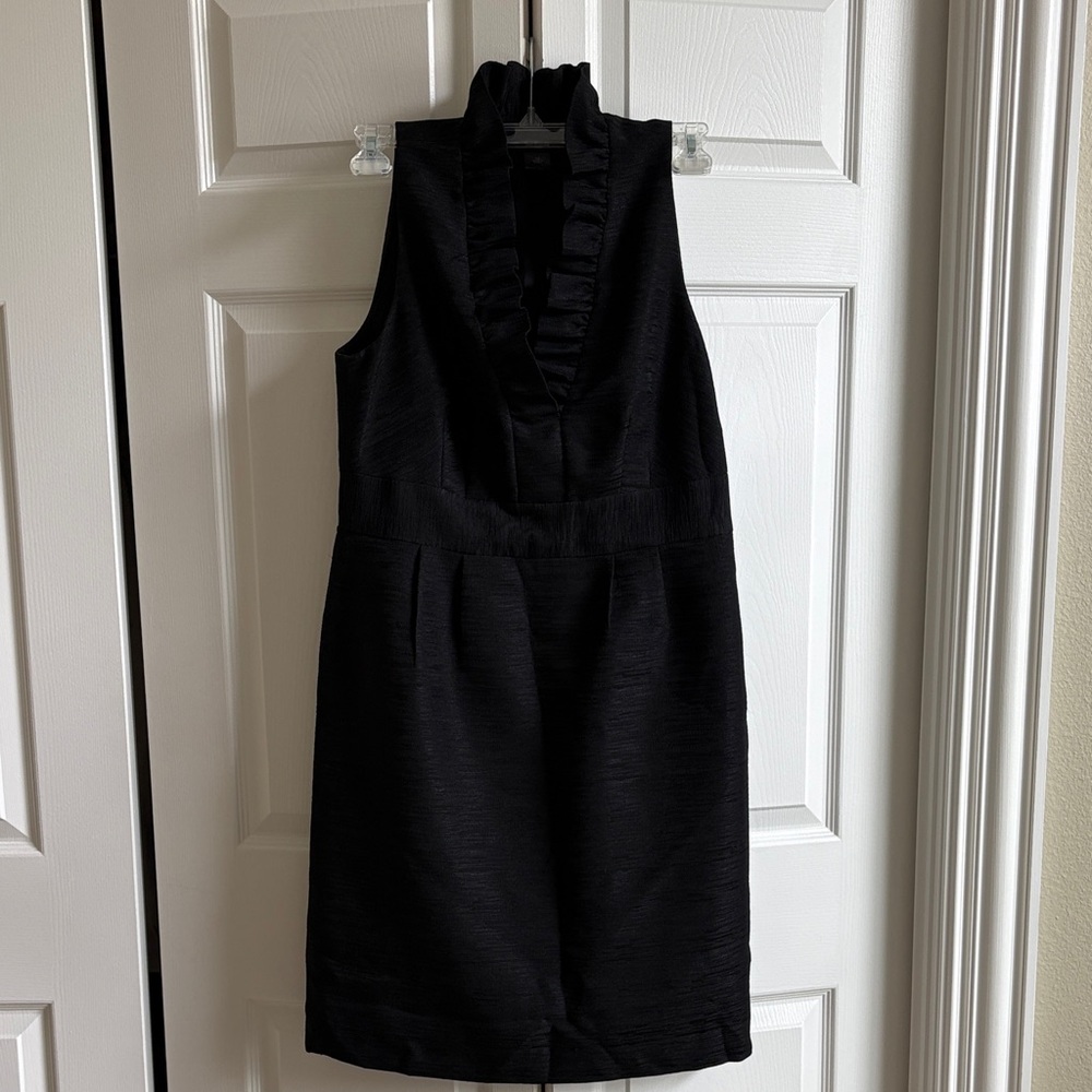 Ann Taylor Black Textured Dress with Label Detail
